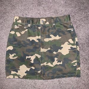Gap Camo Skirt